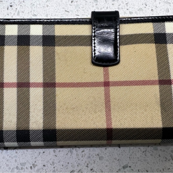 Vintage Burberry Wallet - Picture 5 of 7